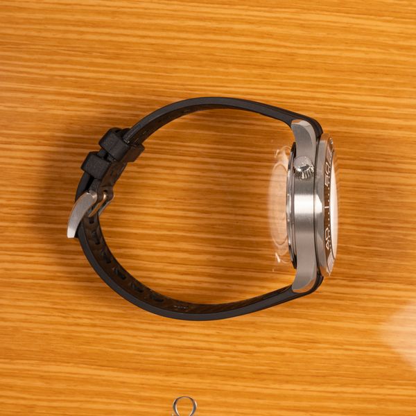 Omega Seamaster Diver 300m 210.32.42.20.01.001